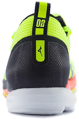 Mizuno Wave Duel 2 Wide 'Kuning Hitam' U1GD207010 Lookbook Mizuno Wave Duel 2 Wide 'Kuning Hitam' U1GD207010