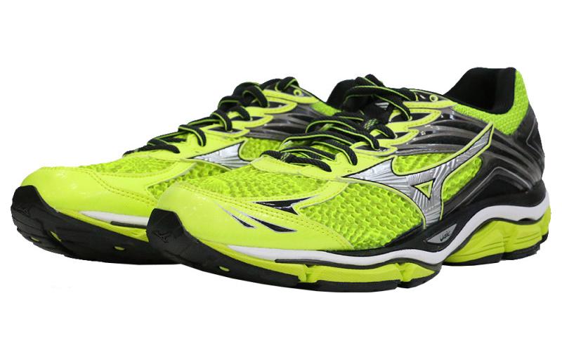 Lookbook Mizuno Wave Enigma 6 ''Giallo Nero'' J1GC161103
