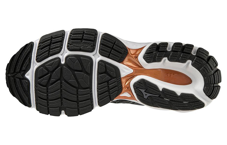 Purchase Mizuno Wave Equate 6 低筒跑步鞋男款黑白