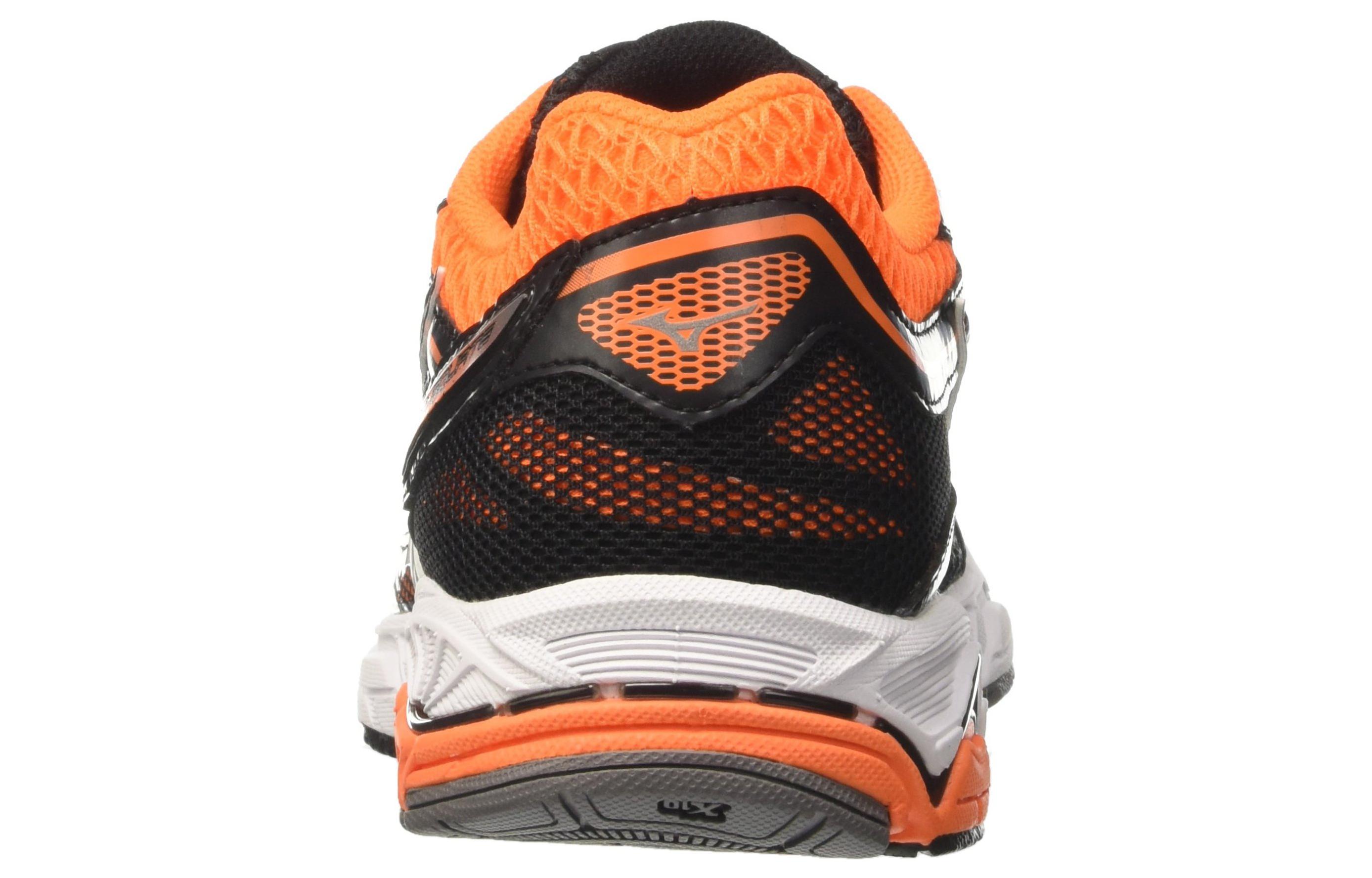 Details for Mizuno Wave Equate Scarpe Running J1GC174803