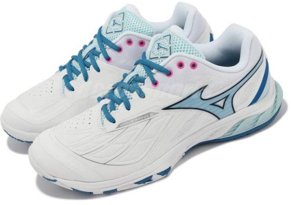 Mizuno Wave Fang 2 Wide 'Putih Biru' Sneakers 71GA231311 Lookbook Mizuno Wave Fang 2 Wide 'Putih Biru' Sneakers 71GA231311