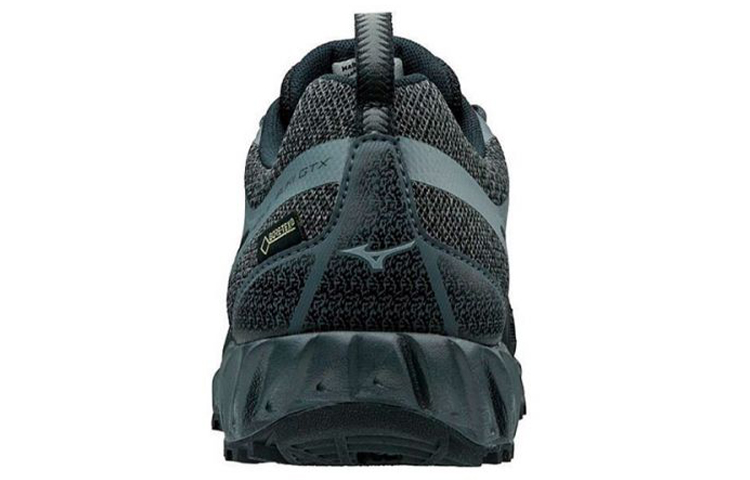 Shop Mizuno Wave Ibuki Gtx 舒適潮流 防滑耐磨 低筒 跑步鞋 黑灰