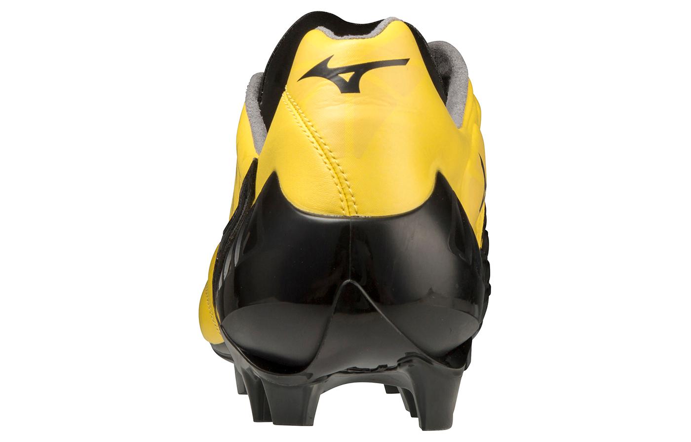 Lookbook 美津浓 Wave Ignitus '黄色' 足球鞋 P1GA224409