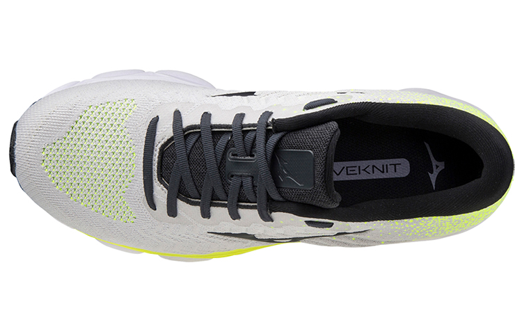 Lookbook Mizuno Wave Inspire 16 ''Grau Schwarz Gelb'' J1GC201317
