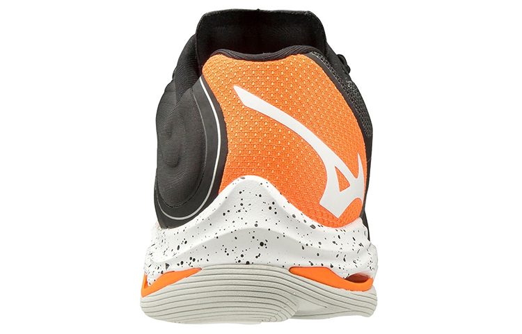 Lookbook Mizuno Wave Lightning Z6 耐磨防滑排球鞋 黑橘