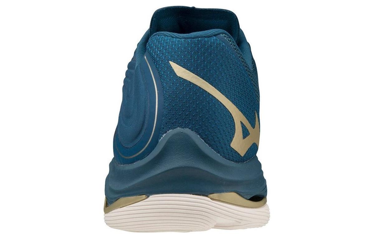 Lookbook Mizuno Wave Lightning Z6 'Biru' Sepatu Voli V1GA200051