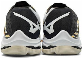 Mizuno Wave Lightning Z7 'Putih Kuning Hitam' V1GA220008 Lookbook Mizuno Wave Lightning Z7 'Putih Kuning Hitam' V1GA220008