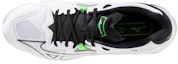 Lookbook Mizuno Wave Lightning Z8 Lebar 'Putih Hitam' V1GA240157