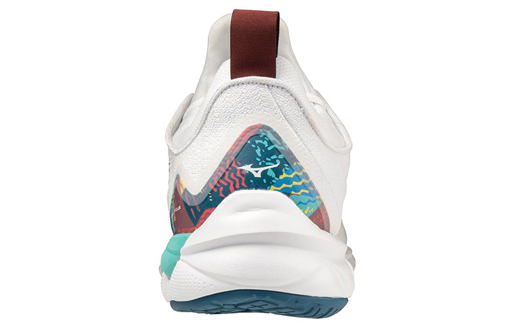 Shop Mizuno Wave Luminous 2 低筒運動排球鞋 男女款 白綠