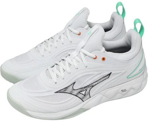 Mizuno Wave Luminous 3 ''Putih Hitam'' V1GA242016 Lookbook Mizuno Wave Luminous 3 ''Putih Hitam'' V1GA242016