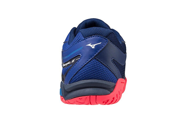 Lookbook Mizuno Wave Medal 6 Sepatu Olahraga 81GA191520