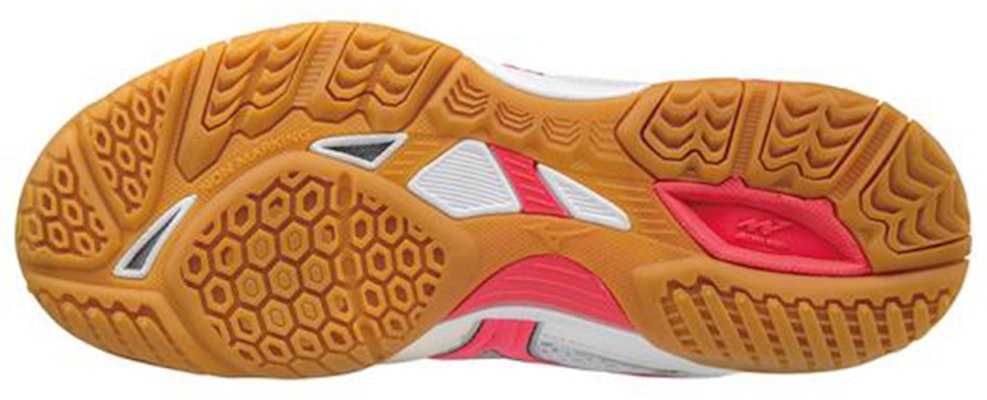 Mizuno Wave Medal SP 'Merah Jambu Putih' 81GB171165 Lookbook Mizuno Wave Medal SP 'Merah Jambu Putih' 81GB171165