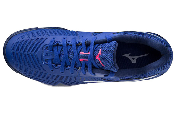 Lookbook 美津濃 Wave Medal Z2 舒適透氣耐磨防滑 低幫運動跑步鞋 男女同款 藍白