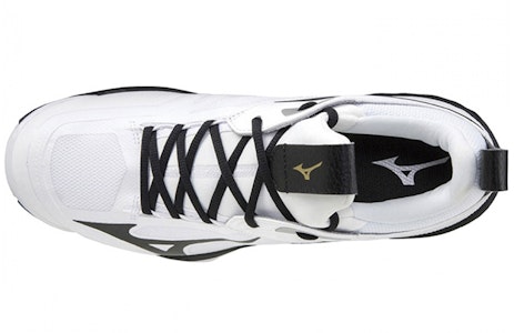 Mizuno Wave Momentum 2 'Putih' V1GA211209 Lookbook Mizuno Wave Momentum 2 'Putih' V1GA211209