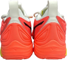 美津浓 Wave Momentum 3 '霓虹火焰' V1GA231202 Shop 美津浓 Wave Momentum 3 '霓虹火焰' V1GA231202