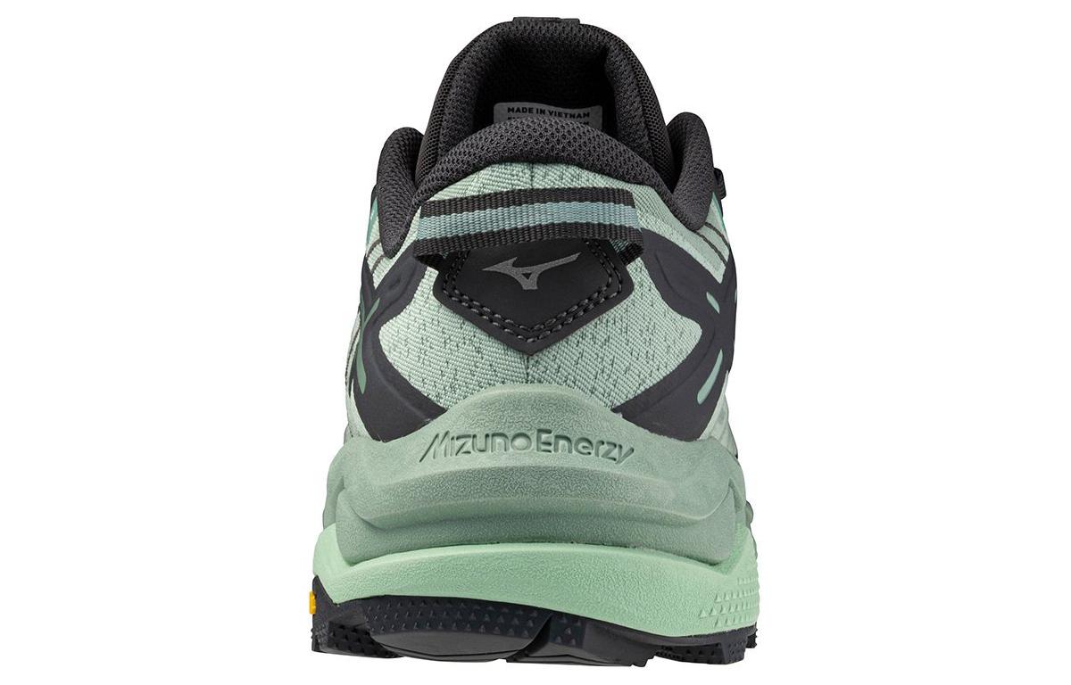 Shop Mizuno Wave Mujin 10 減震耐磨 低筒 跑步鞋 男女同款 綠色