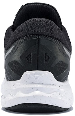 Mizuno Wave Polaris 'Hitam Perak' J1GC198109 Shop Mizuno Wave Polaris 'Hitam Perak' J1GC198109