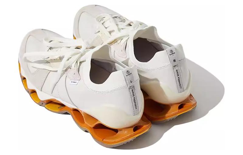 Shop 미즈노 웨이브 프로페시 GT x 블랭코프 '크림 그레이' D1GG220401