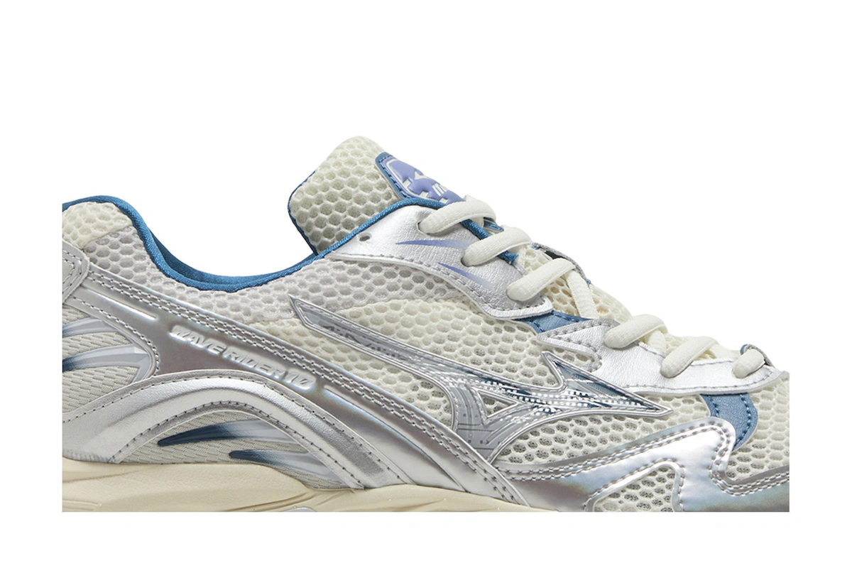 Mizuno Wave Rider 10 'Arctic Ice Snow White'