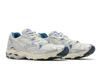 Mizuno Wave Rider 10 'Arctic Ice Snow White'