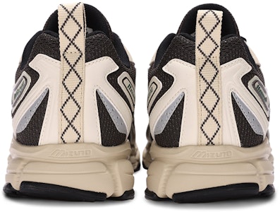 ミズノ ウェーブライダー10 「竹白」 (Mizuno Uēburaidā 10 "Take Shiro") D1GH240601 Purchase ミズノ ウェーブライダー10 「竹白」 (Mizuno Uēburaidā 10 "Take Shiro") D1GH240601