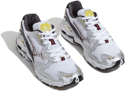 Mizuno Wave Rider 10 'Putih Cabernet' D1GA210410 Shop Mizuno Wave Rider 10 'Putih Cabernet' D1GA210410