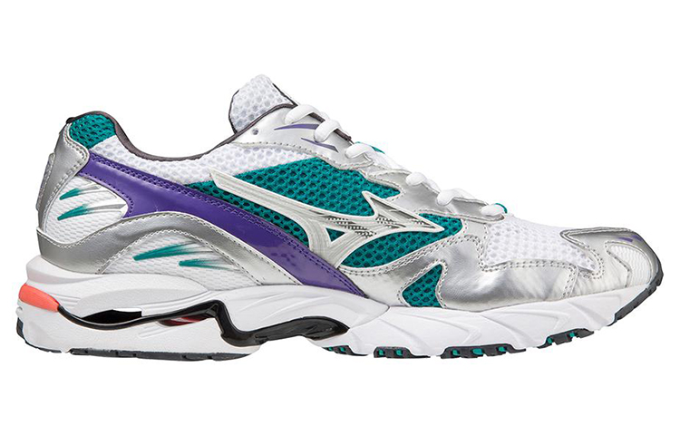 Lookbook Mizuno Wave Rider 10 防滑耐磨輕便 低筒 跑步鞋 男女同款 銀白綠