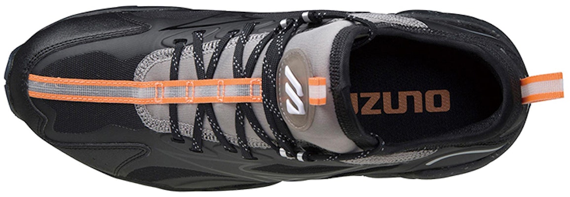 Mizuno Wave Rider 1 Beta 'Hitam Low-Top' D1GA218002 Lookbook Mizuno Wave Rider 1 Beta 'Hitam Low-Top' D1GA218002