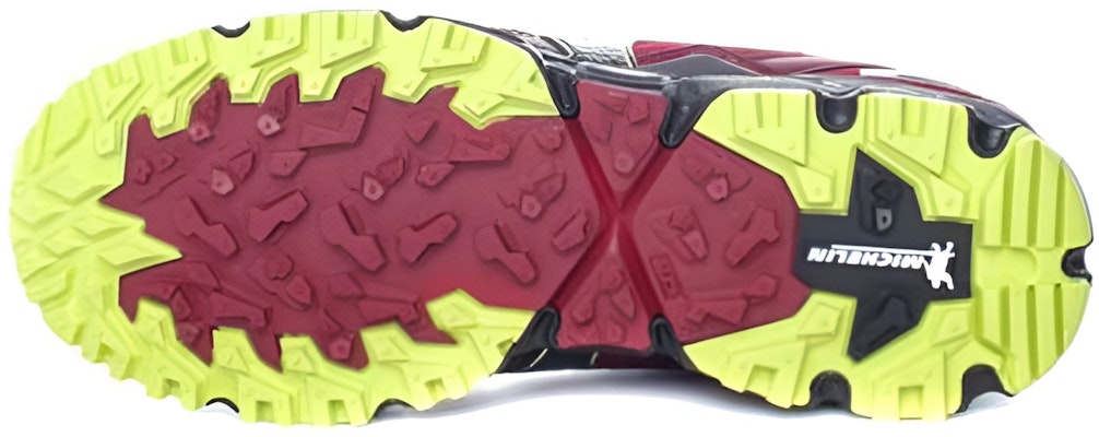 Mizuno Wave Rider 20 Fuji Low Tops Merah Hitam J1GC177110 Purchase Mizuno Wave Rider 20 Fuji Low Tops Merah Hitam J1GC177110