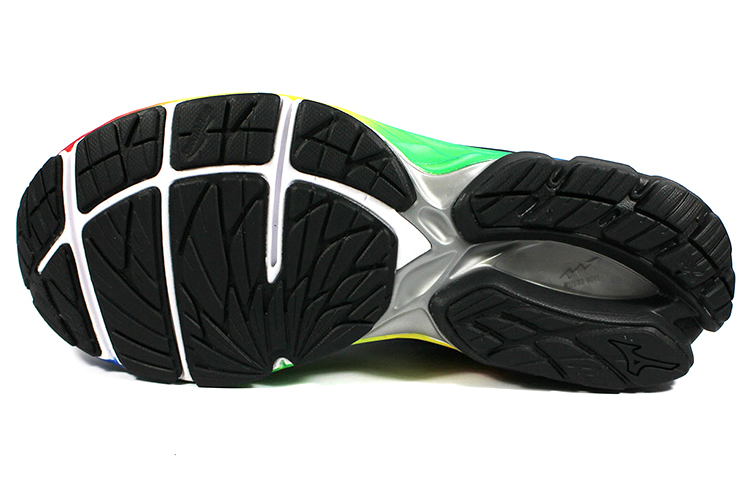 Shop Mizuno Rider 23 低筒 跑步鞋 男女皆宜 黑色混搭