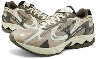 미즈노 웨이브 솔라 베이지 (Mizuno Wave Solar Beige) D1GH213505 Lookbook 미즈노 웨이브 솔라 베이지 (Mizuno Wave Solar Beige) D1GH213505