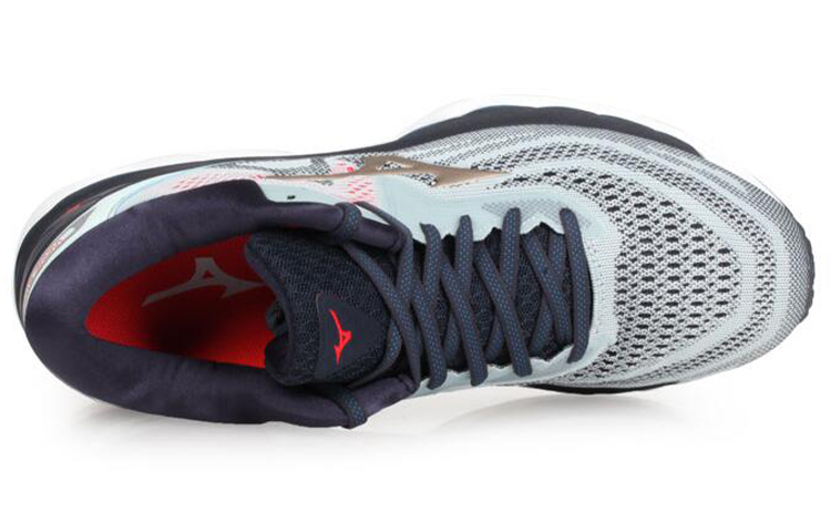 Lookbook 美津浓Wave Sky 4跑鞋 灰/蓝 J1GC200242