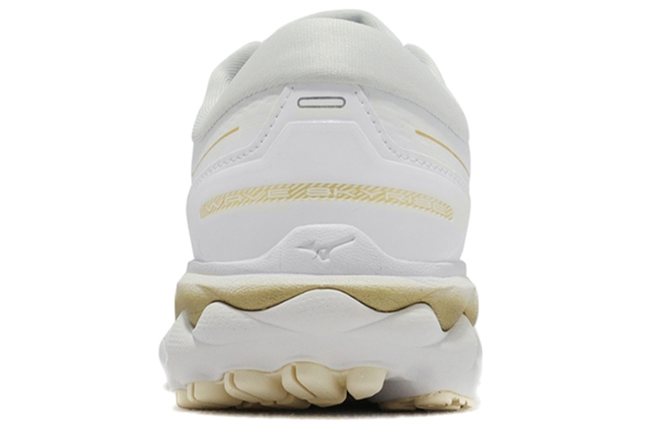 Lookbook Mizuno Wave Skyrise ''Weiß Gold'' J1GC200901