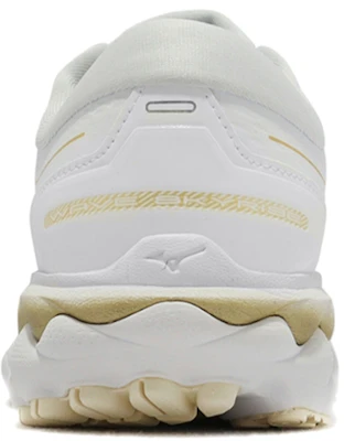 Mizuno Wave Skyrise ''Weiß Gold'' J1GC200901 Lookbook Mizuno Wave Skyrise ''Weiß Gold'' J1GC200901