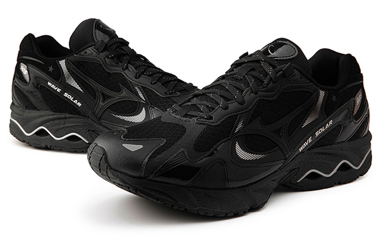 Order Mizuno Wave Solar 'Hitam' D1GH213503