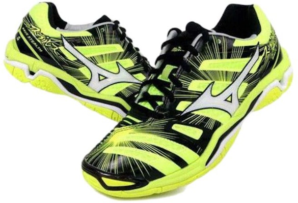 Mizuno Gelombang Stealth 4 X1GA160046 Lookbook Mizuno Gelombang Stealth 4 X1GA160046