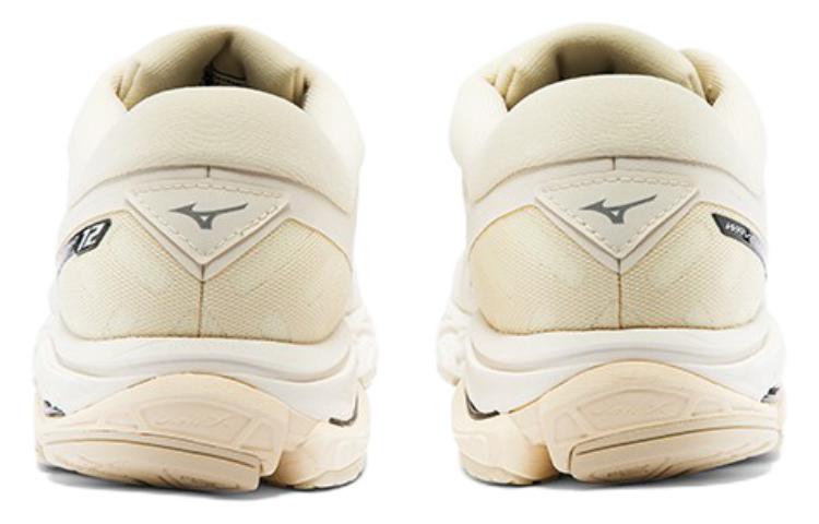 Shop 美津浓 Wave Ultima 12 运动鞋 J1GC211809