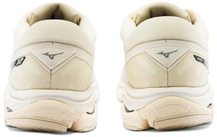 美津浓 Wave Ultima 12 运动鞋 J1GC211809 Shop 美津浓 Wave Ultima 12 运动鞋 J1GC211809