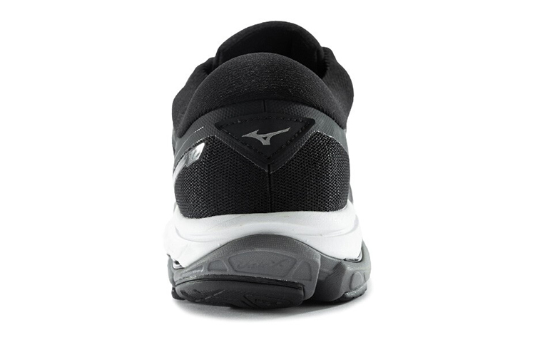 Shop 美津浓Wave Ultima 12黑色跑鞋 J1GC211836