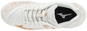 Lookbook Mizuno Wave Voltage 'Putih Emas' V1GC196052