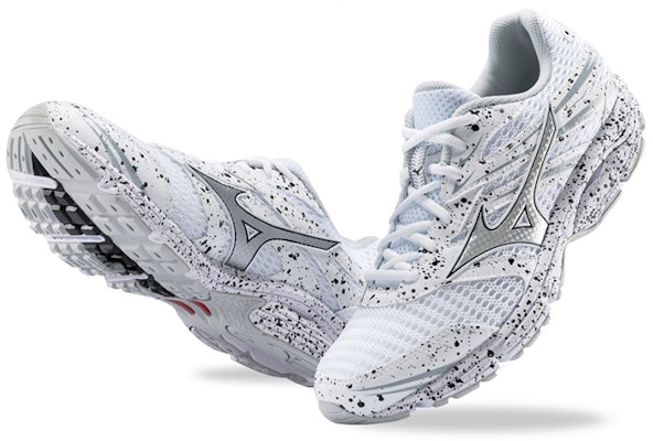 Mizuno Wave Zest Putih/Hitam J1GR188570 Shop Mizuno Wave Zest Putih/Hitam J1GR188570