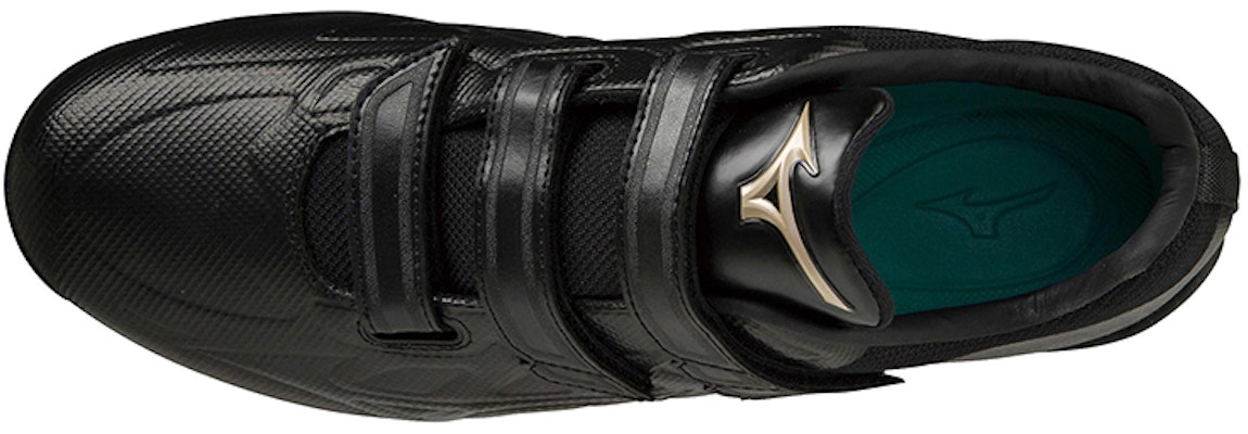 Mizuno Wide Low 'Hitam' 11GM221100 Lookbook Mizuno Wide Low 'Hitam' 11GM221100