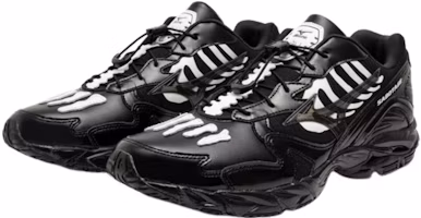 Order Mizuno x SBTG Wave Rider 10 Scarpe Running Basse Nero Collaborazione Designer. D1GD252601