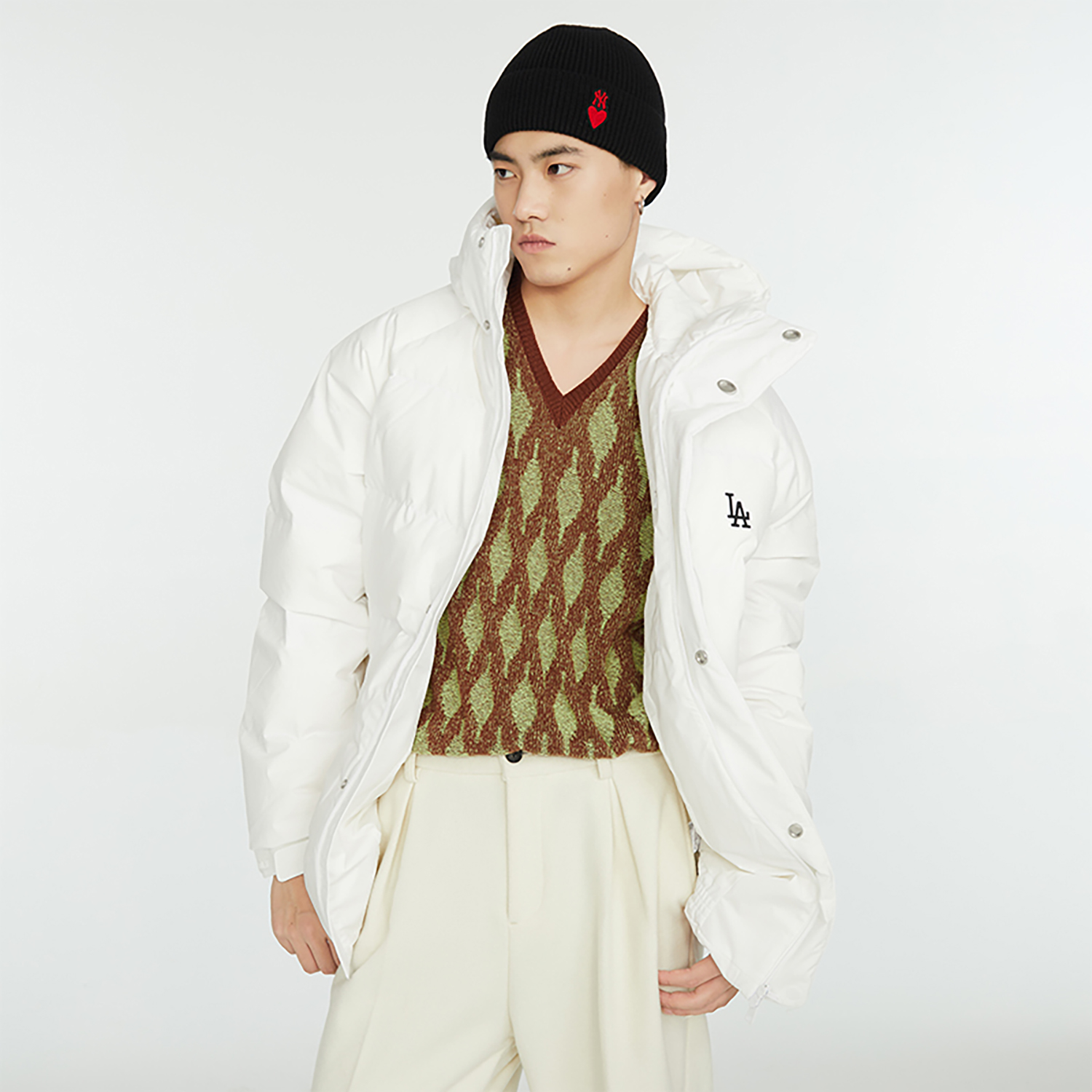 Details for MLB 23FW 洛杉磯道奇白色羽絨短外套 男女休閒外套. 3ADJB2036-07WHS