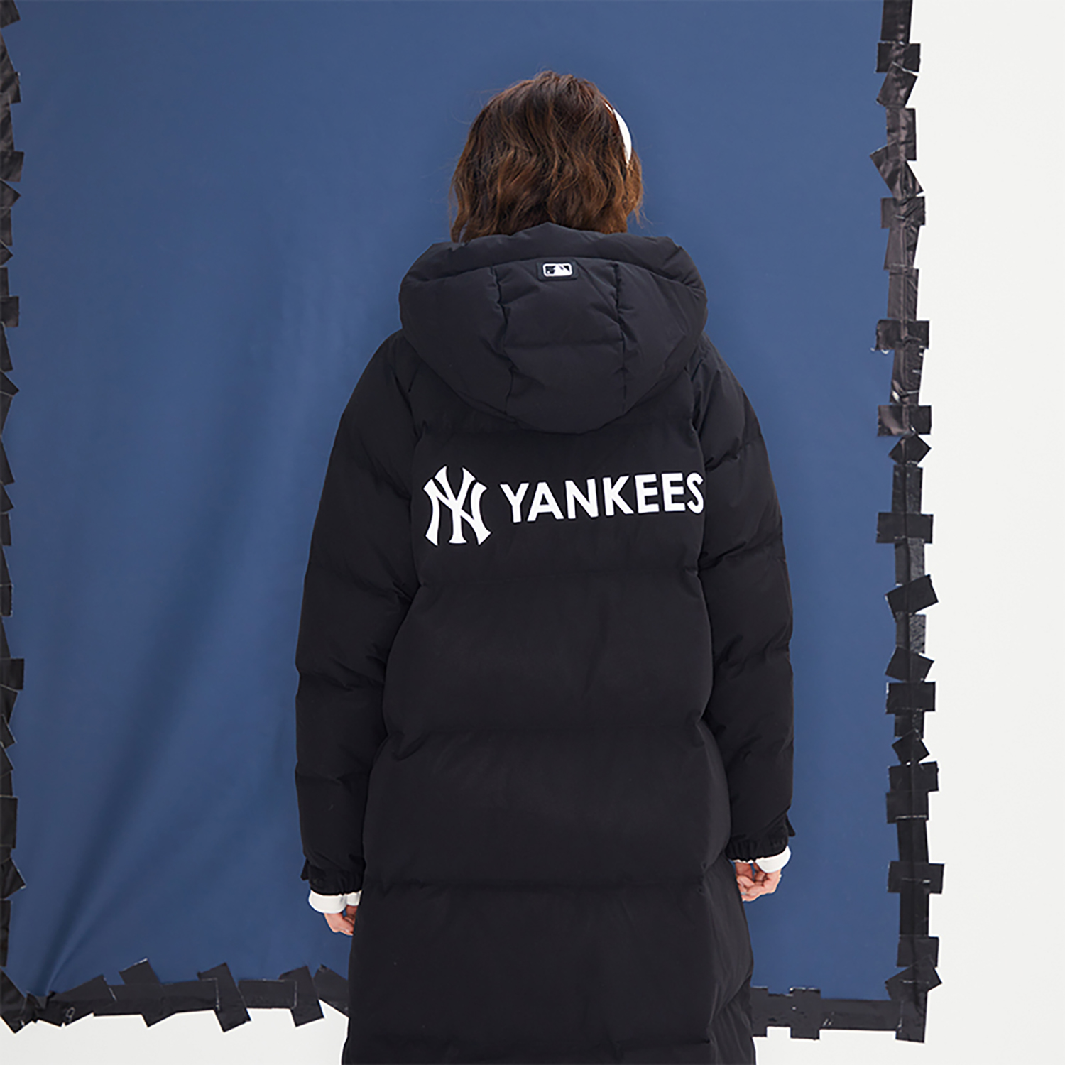 Sizing MLB 23FW New York Yankees Letter Logo Embroidered Long Puffer Jacket Black Unisex 3ADJB1436-50BKS