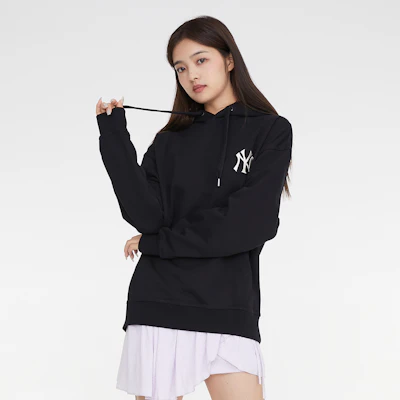 MLB 23FW 紐約洋基隊標誌印花連帽衫 男女款 黑色 3AHDO0134-50BKS Sizing MLB 23FW 紐約洋基隊標誌印花連帽衫 男女款 黑色 3AHDO0134-50BKS