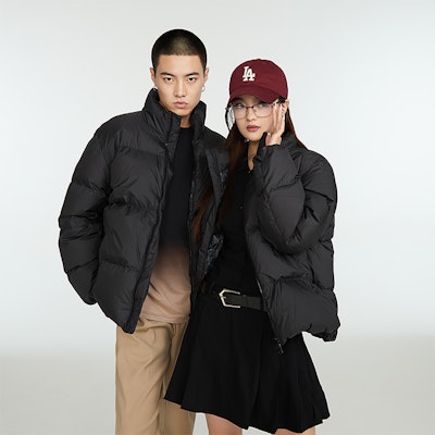 Chaqueta Puffer Unisex Negra Retro Monogram New York Yankees MLB 23FW Corto 3ADJM0636-50BKS Details for Chaqueta Puffer Unisex Negra Retro Monogram New York Yankees MLB 23FW Corto 3ADJM0636-50BKS