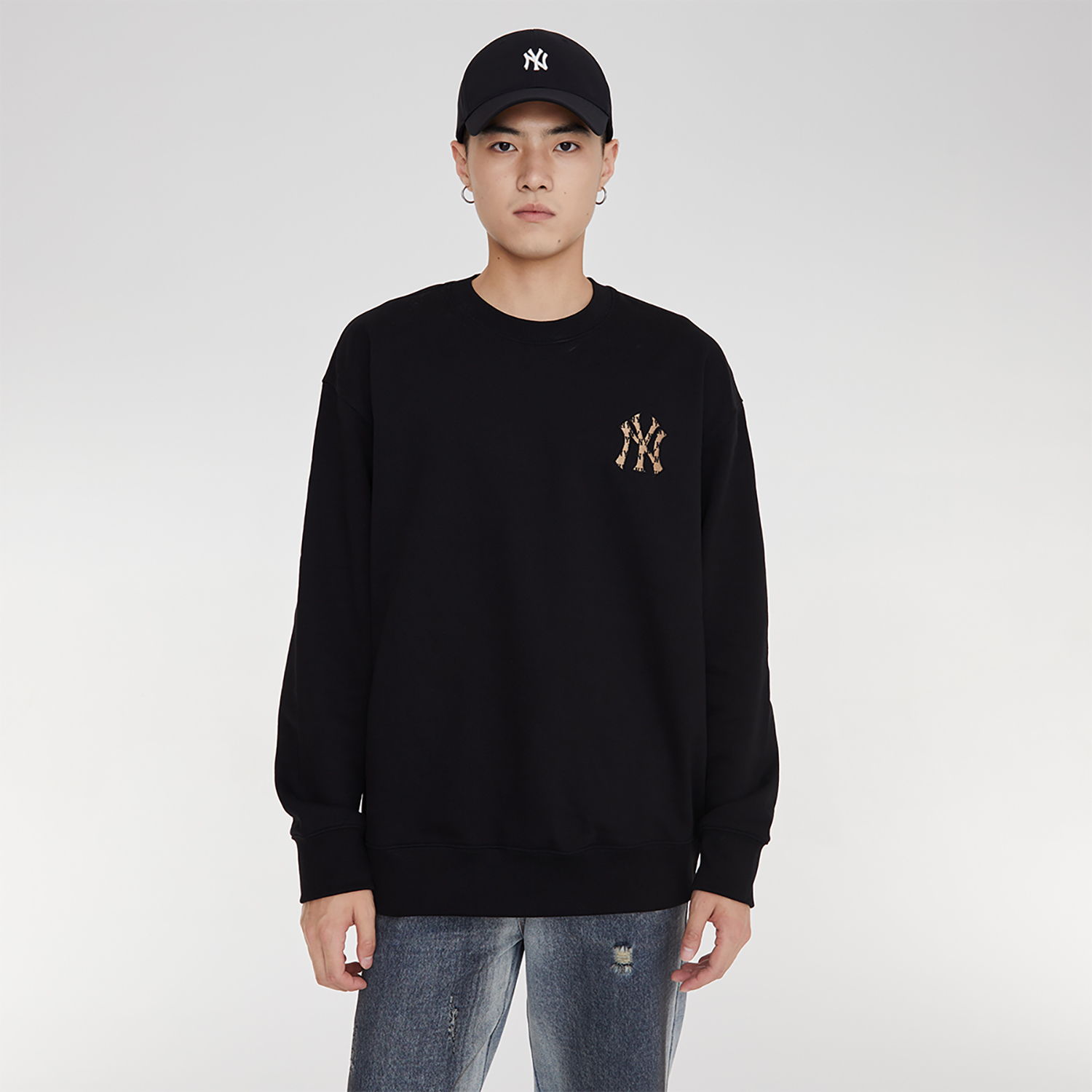 MLB 23FW Retro Solid Color Logo Print Crewneck Sweatshirt Unisex 3AMTM1234-50BKS 圖 6