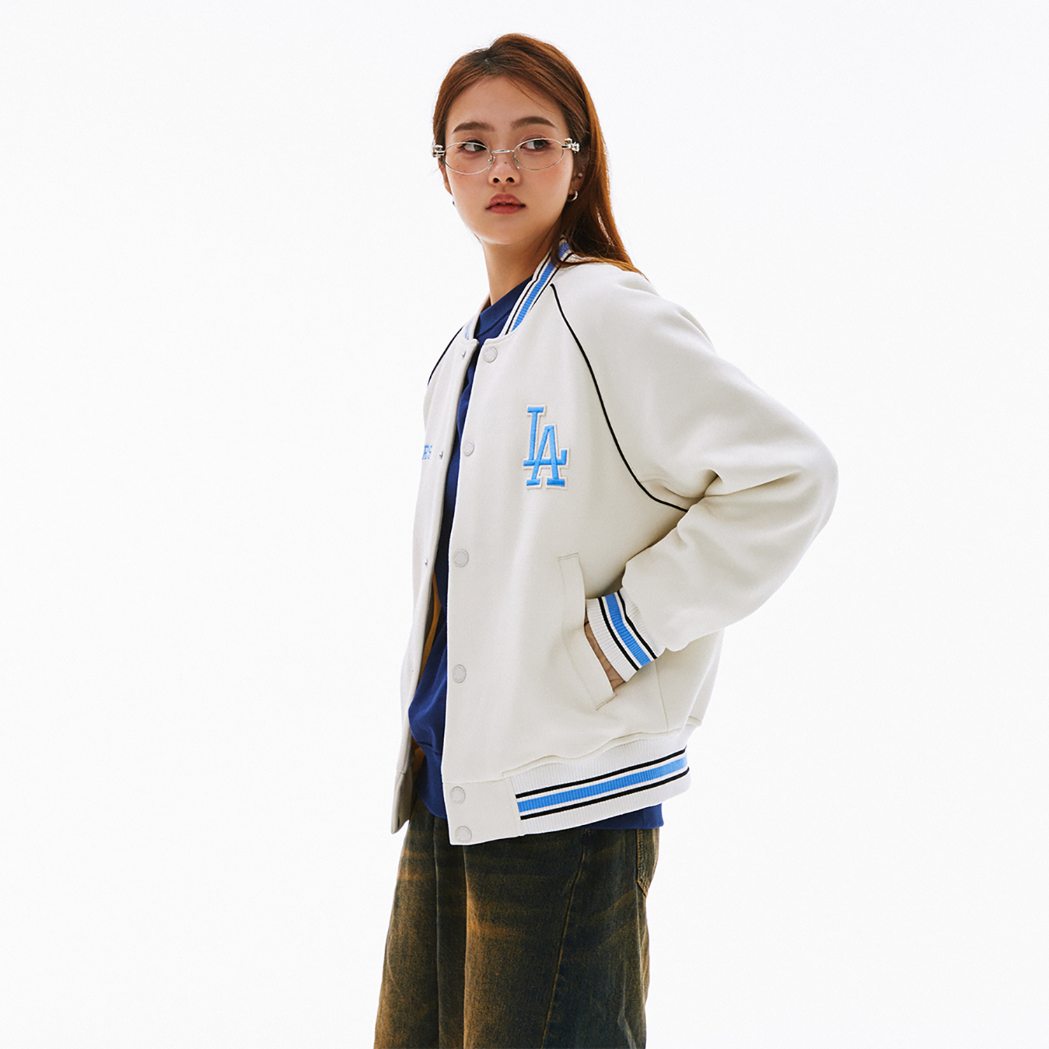 Details for MLBアカデミーSS24ロサンゼルスドジャースロゴプリント野球ジャケットユニセックス白 3AJPV0841-07CRD