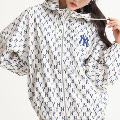 MLB Basic Logo New York Yankees All-Over Print Hoodie Jacket Cream Unisex. 3AWJM0121-50CRS Purchase MLB Basic Logo New York Yankees All-Over Print Hoodie Jacket Cream Unisex. 3AWJM0121-50CRS